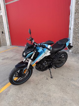 Moto Voge 125R Naked Azul