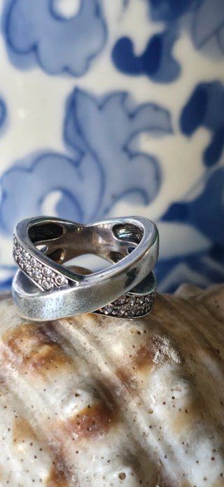 Anillo de plata de ley lazo