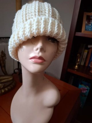 Gorro de Lana con Borla Blanco