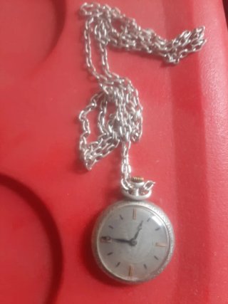 Reloj de Bolsillo Antiguo con Cadena