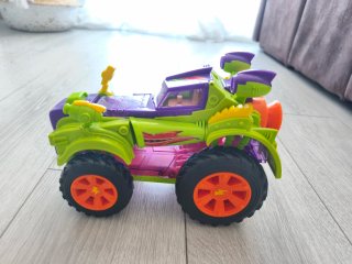 Coche SuperThings