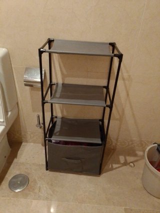 Mueble de baño con estantes