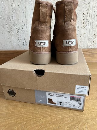 Botines UGG Kristin