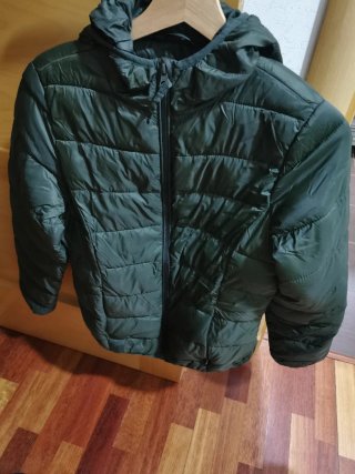 Anorak acolchado verde oliva