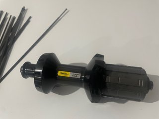 Buje y radios mavic Cosmic Carbon SL