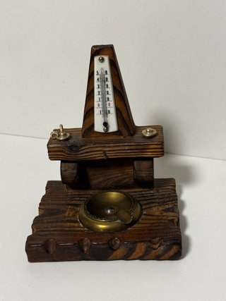 Cenicero Vintage de Madera con Termómetro