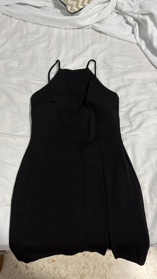 Vestido negro ajustado
