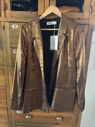 Americana Soaked Dorada Talla L