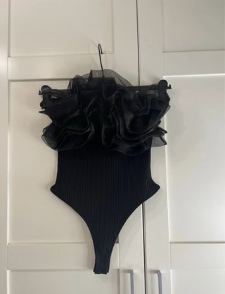 Body Zara Negro con Volantes Talla L