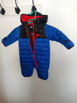Buzo de Invierno Nike para Bebé (3 Meses)