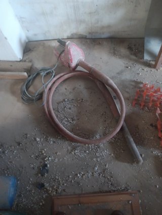 Vibrador de hormigón para construcción