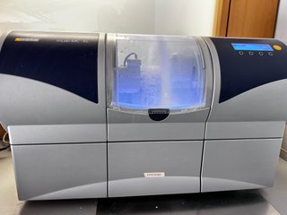 Fresadora Dental Sirona inLab MC XL