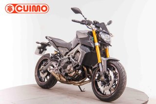 YAMAHA MT 09