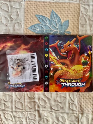 Binder Cartas Pokémon Charizard + Llavero