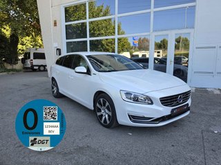 Volvo V60 Plug-In Hybrid AWD D6 2014