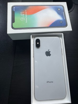 iPhone X argento