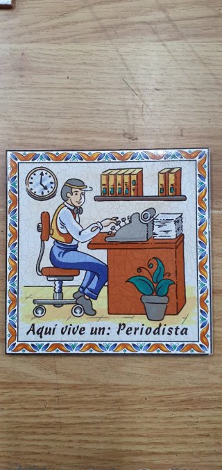Azulejo Decorativo Periodista