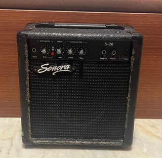 Amplificador Guitarra Eléctrica Sonora S-20