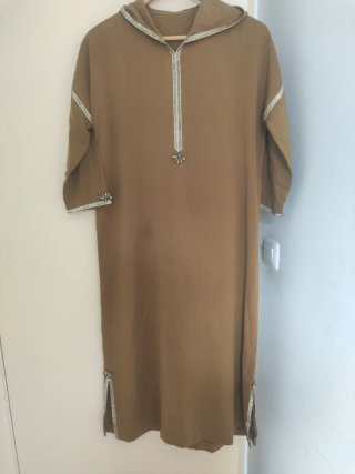 Jalaba Marroquí para Niña mide del hombro 1,13 cm
