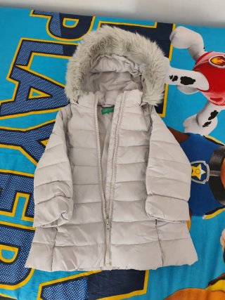 Chaqueta acolchada beige Benetton-Talla 98 cm
