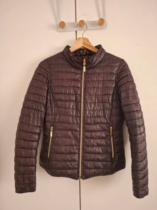 Anorak Reversible gris oscuro y flores