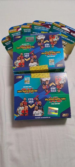 2 Scatole Panini Adrenalyn XL FIFA 365 2027