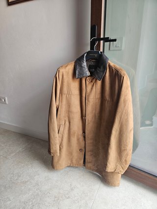 Chaquetón de piel marrón