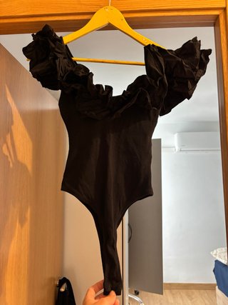 Body negro con vuelos