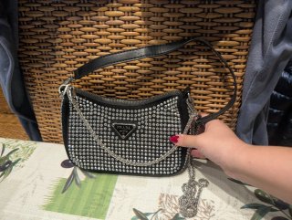 Bolso Prada Negro con Pedrería