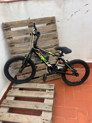 Bicicleta Infantil Negra y Verde