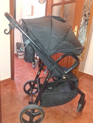 Silla de paseo Kinderkraft negra