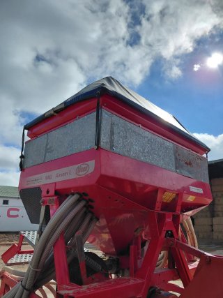 Grada Rotativa Kuhn HRB 302D y Sembradora Vicon
