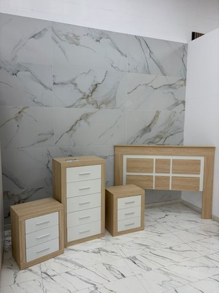 Dormitorio roble blanco matrimonial.