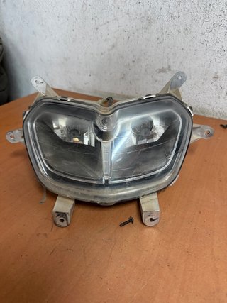 Faro delantero Piaggio Typhoon