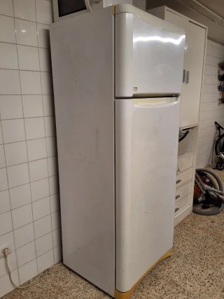 Frigorífico nevera ancha con Congelador