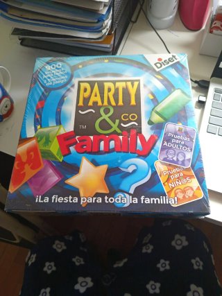 Juego de mesa Party & Co Family