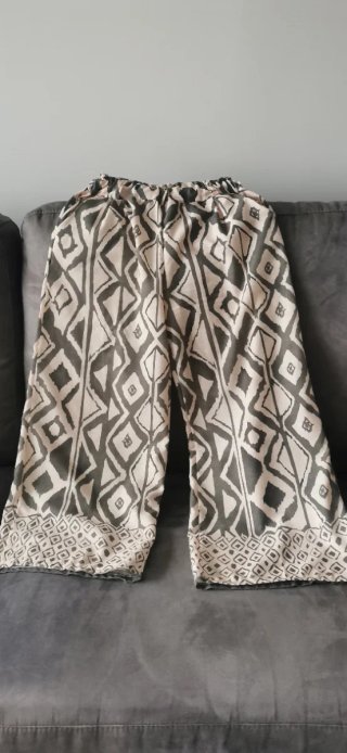 Pantalón Estampado Geométrico