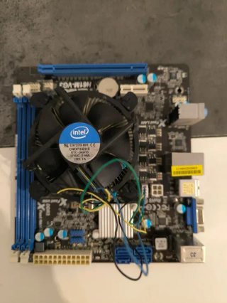 Placa Base Foxconn H61M LGA1155 (Piezas)