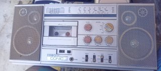 Radio Cassette Conic