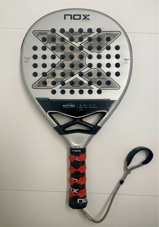 Pala de Padel Nox AT10 Genius 18K 2024