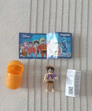 Figura Héctor de Disney Kinder Joy