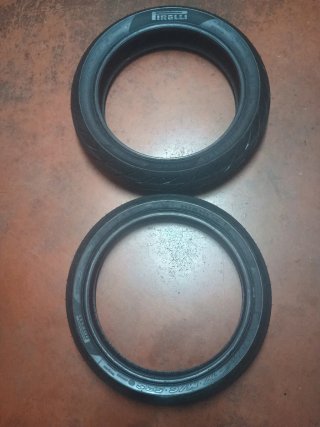 2 Neumáticos Pirelli para Moto