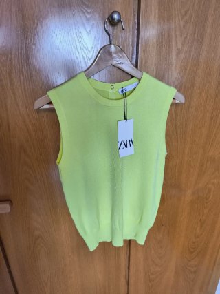 Jersey punto sin mangas amarillo Zara