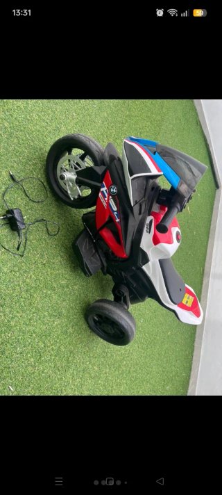 Moto a batería BMW K1300S para niños