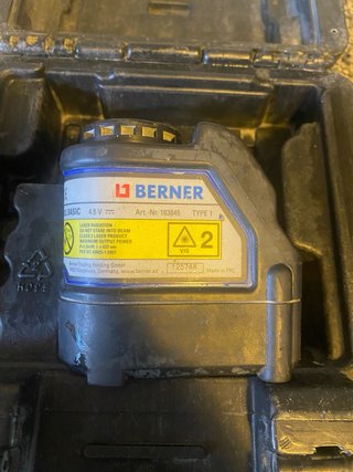 Láser autonivelante de líneas Berner