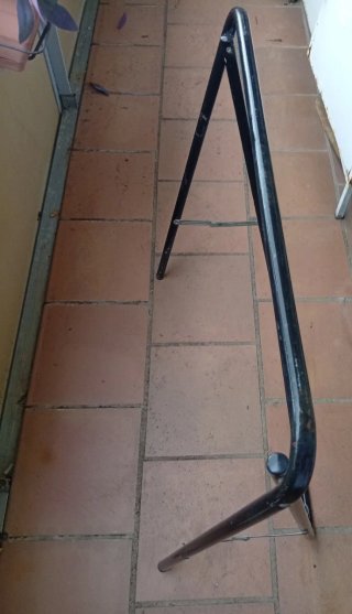 Caballetes Metálicos Negros