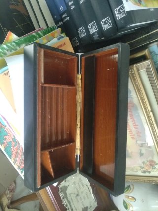 Caja Antigua de Madera