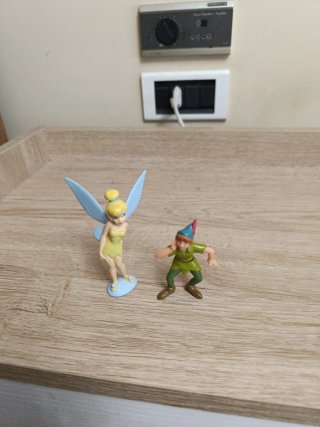 Set de 2 figuras: Campanilla y Peter Pan