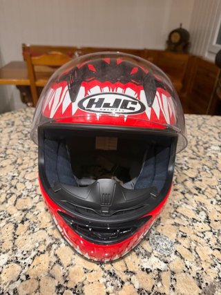 Casco de Moto HJC con mueva normativa