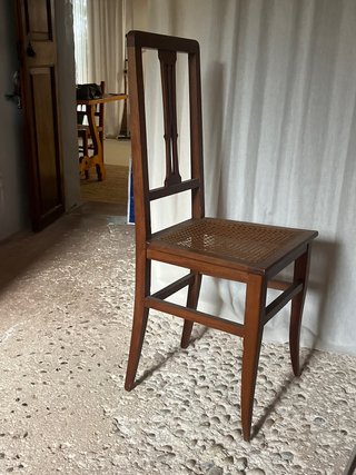 Dos Sillas Vintage de Madera y Ratán